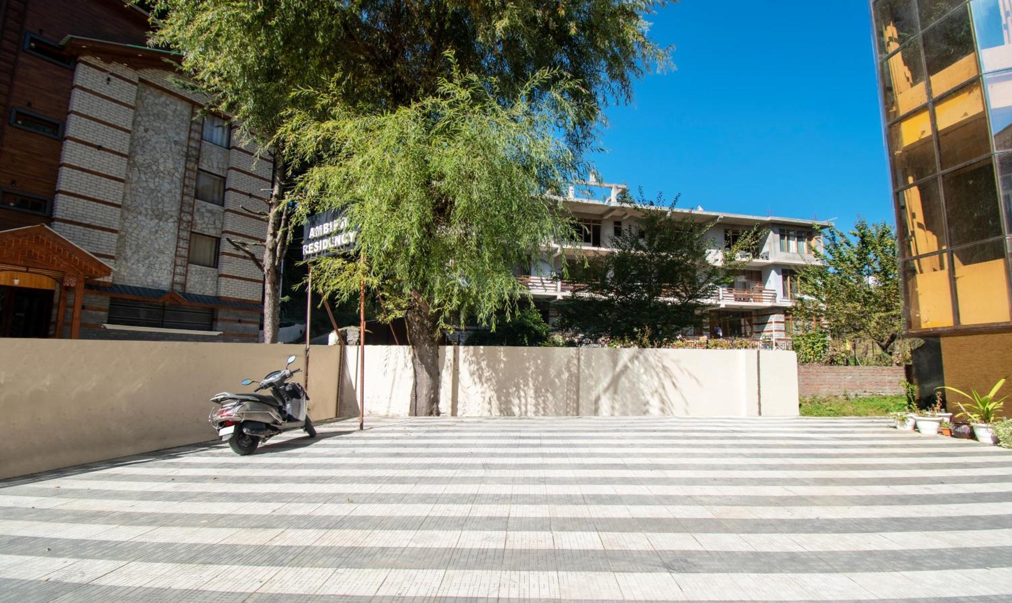 Ambika Residency, Near Hidimba Devi Temple 호텔 마날리 외부 사진